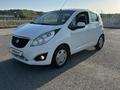 Chevrolet Spark 2017 года за 3 750 000 тг. в Шымкент – фото 2