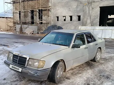 Mercedes-Benz E 230 1991 года за 1 100 000 тг. в Тараз