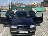 Volkswagen Vento 1993 года за 2 000 000 тг. в Шымкент – фото 2