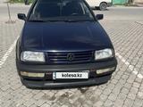 Volkswagen Vento 1993 года за 2 000 000 тг. в Шымкент – фото 4