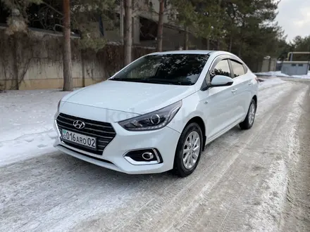 Чехлы Hyundai accent за 17 000 тг. в Алматы