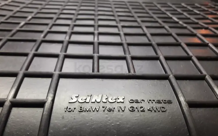 Коврики в салон BMW 7 g12 4wd 2015 — резиновые сетка за 28 000 тг. в Алматы
