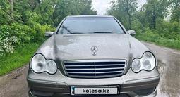 Mercedes-Benz C 230 2004 годаүшін3 900 000 тг. в Астана – фото 5