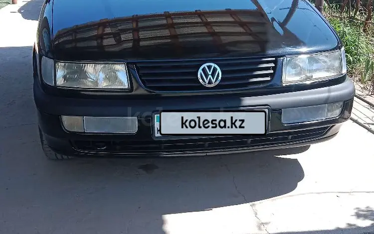 Volkswagen Passat 1995 года за 1 850 000 тг. в Алматы