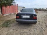 Mercedes-Benz E 220 1994 года за 1 000 000 тг. в Тараз – фото 2