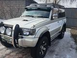 Mitsubishi Pajero 1993 года за 4 500 000 тг. в Усть-Каменогорск – фото 2