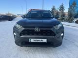 Toyota RAV4 2020 года за 14 200 000 тг. в Караганда – фото 2