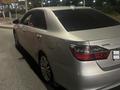 Toyota Camry 2015 года за 6 500 000 тг. в Атырау – фото 2