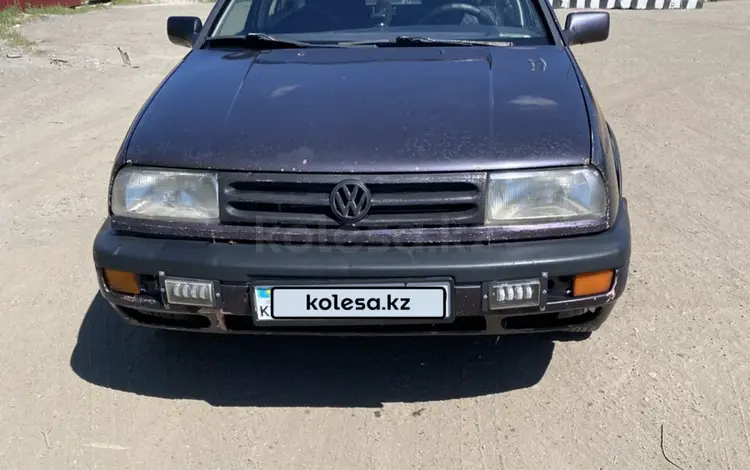 Volkswagen Vento 1994 годаfor900 000 тг. в Караганда