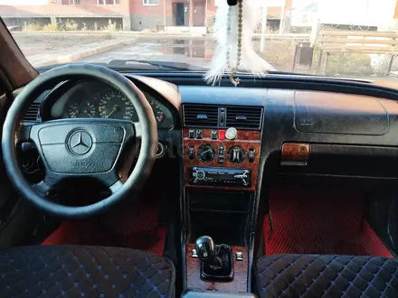 Mercedes-Benz C 180 1996 года за 1 000 000 тг. в Караганда – фото 12