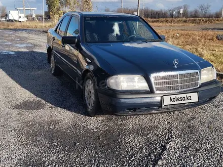 Mercedes-Benz C 180 1996 года за 1 000 000 тг. в Караганда – фото 23