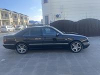 Mercedes-Benz E 320 1998 года за 3 500 000 тг. в Жанаозен