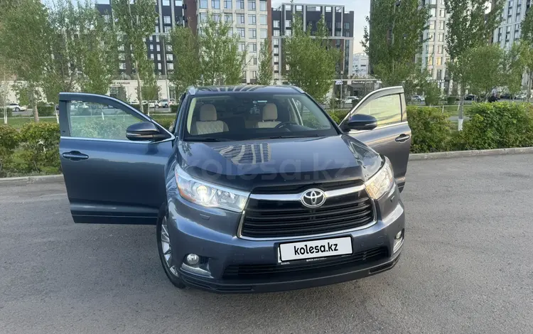 Toyota Highlander 2014 года за 14 500 000 тг. в Астана