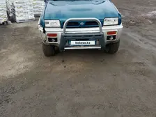 Nissan Mistral, 1995