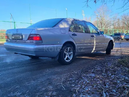 Mercedes-Benz S 320 1997 года за 11 090 000 тг. в Петропавловск – фото 4