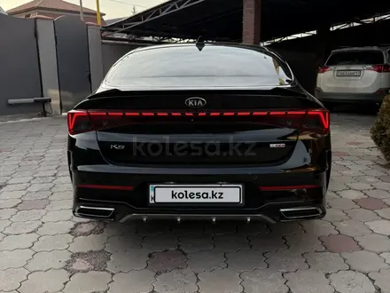 Kia K5 2021 года за 10 900 000 тг. в Алматы – фото 4
