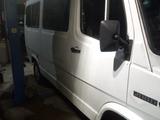 Volkswagen Caravelle 1991 годаүшін2 200 000 тг. в Караганда – фото 3