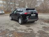 Toyota RAV4 2021 годаfor15 000 000 тг. в Усть-Каменогорск