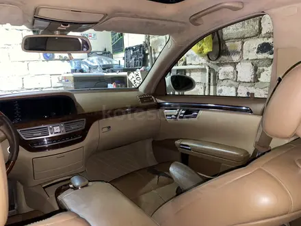 Mercedes-Benz S 500 2007 года за 4 000 000 тг. в Жанаозен – фото 3