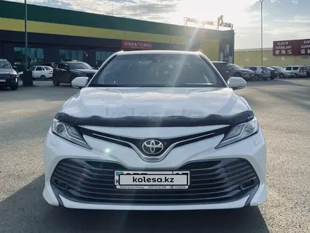 Toyota Camry 2021 года за 11 500 000 тг. в Уральск