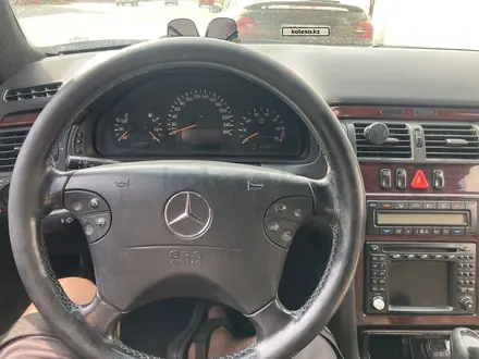 Mercedes-Benz E 320 2001 года за 5 000 000 тг. в Астана