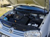 Volkswagen Golf 2001 годаүшін3 500 000 тг. в Шымкент