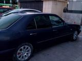 Mercedes-Benz E 320 1997 года за 2 500 000 тг. в Алматы – фото 4