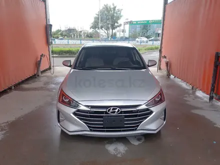 Hyundai Elantra 2018 года за 5 100 000 тг. в Уральск