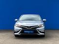 Toyota Camry 2018 года за 11 340 000 тг. в Алматы – фото 2