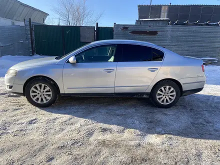 Volkswagen Passat 2006 года за 3 500 000 тг. в Астана – фото 2