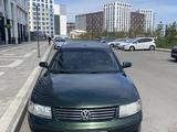 Volkswagen Passat 1996 года за 1 900 000 тг. в Астана – фото 2