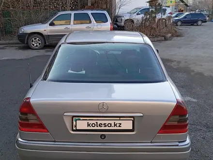 Mercedes-Benz C 280 1994 года за 2 500 000 тг. в Талдыкорган – фото 2