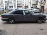 Mercedes-Benz E 200 1996 года за 3 300 000 тг. в Караганда – фото 5