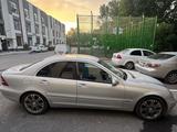 Mercedes-Benz C 180 2001 годаүшін2 200 000 тг. в Алматы – фото 4