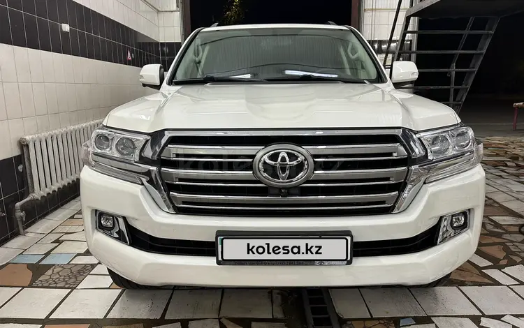 Toyota Land Cruiser 2017 года за 35 000 000 тг. в Тараз