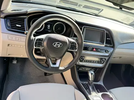 Hyundai Sonata 2018 года за 9 600 000 тг. в Шымкент – фото 16