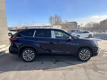 Toyota Highlander Luxe 2022 года за 33 060 000 тг. в Павлодар – фото 17