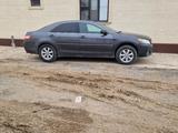 Toyota Camry 2010 года за 4 200 000 тг. в Атырау – фото 4