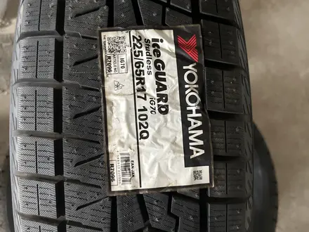 225/65R17 YOKAHAMA за 60 000 тг. в Актау