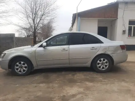 Hyundai Sonata 2005 года за 2 600 000 тг. в Шымкент – фото 3