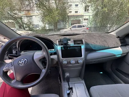 Toyota Camry 2010 года за 4 000 000 тг. в Атырау – фото 12