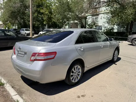 Toyota Camry 2010 года за 4 000 000 тг. в Атырау – фото 6