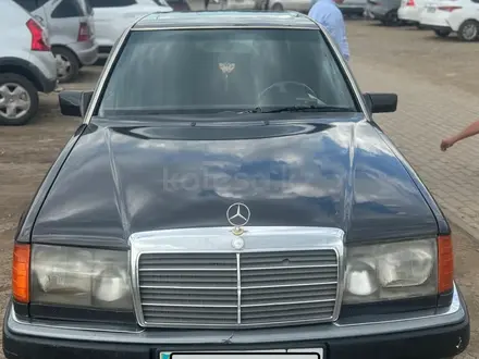 Mercedes-Benz E 200 1992 года за 2 000 000 тг. в Астана – фото 13