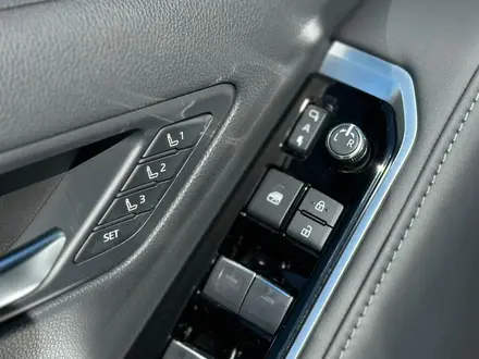 Toyota Land Cruiser Luxe 2026 года за 67 150 000 тг. в Кокшетау – фото 22