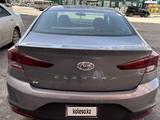 Hyundai Elantra 2018 года за 5 500 000 тг. в Актобе – фото 3