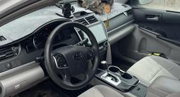 Toyota Camry 2012 года за 6 500 000 тг. в Уральск – фото 4