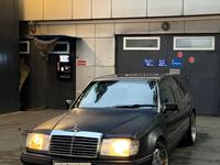 Mercedes-Benz E 260 1992 года за 2 400 000 тг. в Алматы