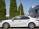 Toyota Camry Prestige 2020 года за 12 990 000 тг. в Алматы – фото 4