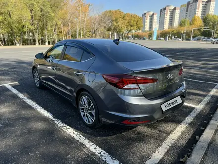 Hyundai Elantra 2019 года за 8 500 000 тг. в Астана – фото 4