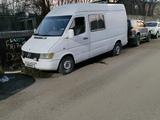 Mercedes-Benz Sprinter 1996 годаfor3 700 000 тг. в Алматы